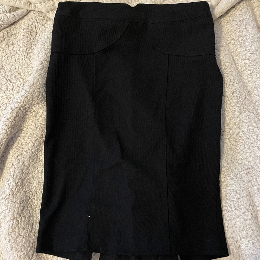 Black pencil skirt